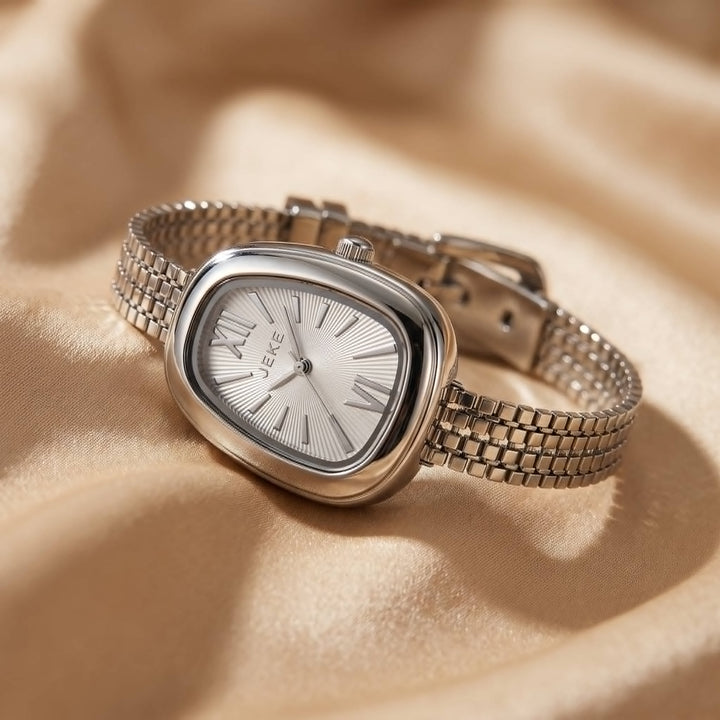 Amoura Watch