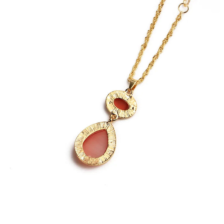 Verdeluxe East Necklace