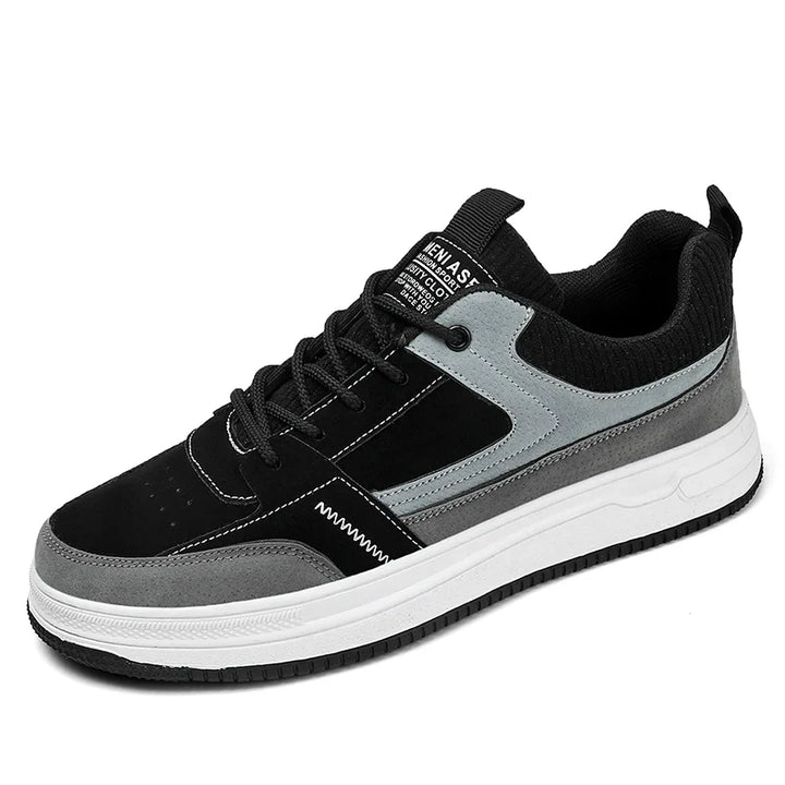 Leo Vintage Sneakers