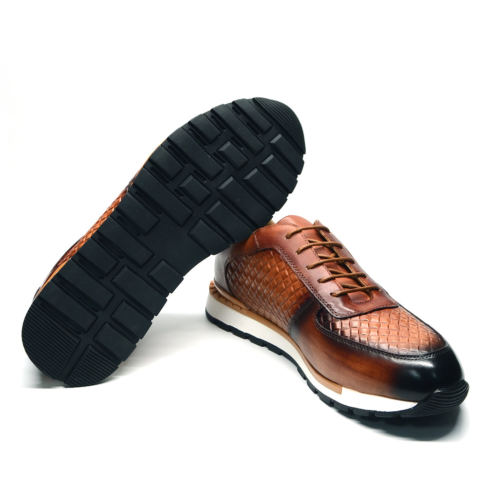 Clarence Trainer