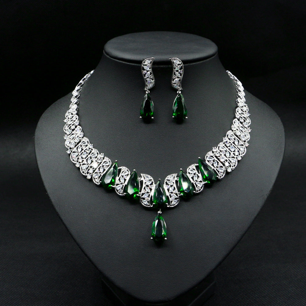 Lyra Necklace and Earrings Set