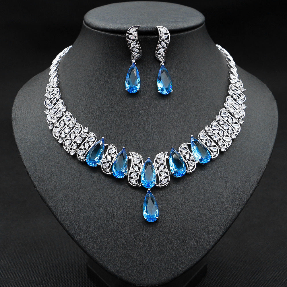 Lyra Necklace and Earrings Set