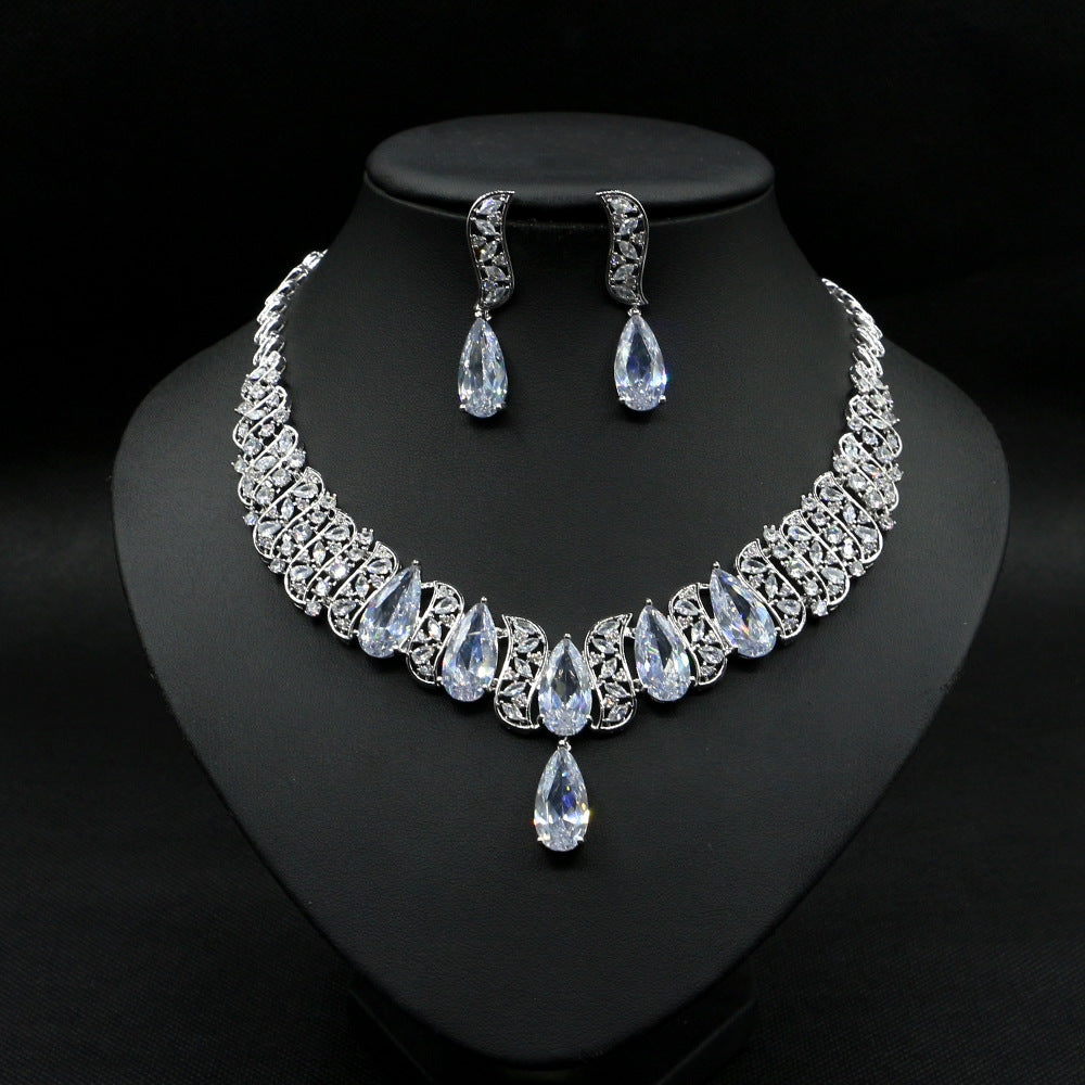 Lyra Necklace and Earrings Set
