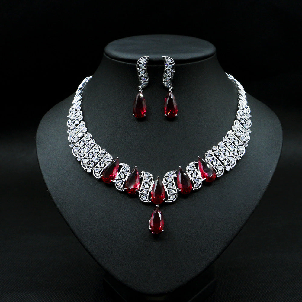 Lyra Necklace and Earrings Set