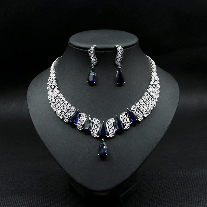 Lyra Necklace and Earrings Set