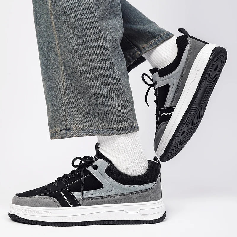 Leo Vintage Sneakers