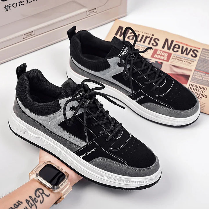 Leo Vintage Sneakers