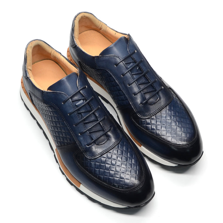 Clarence Trainer