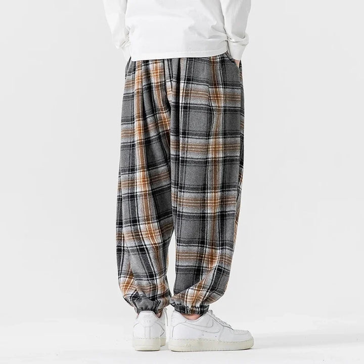 Nomad Plaid Pants
