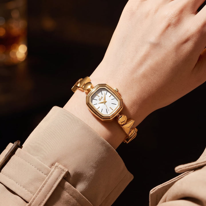 Almirah Watch