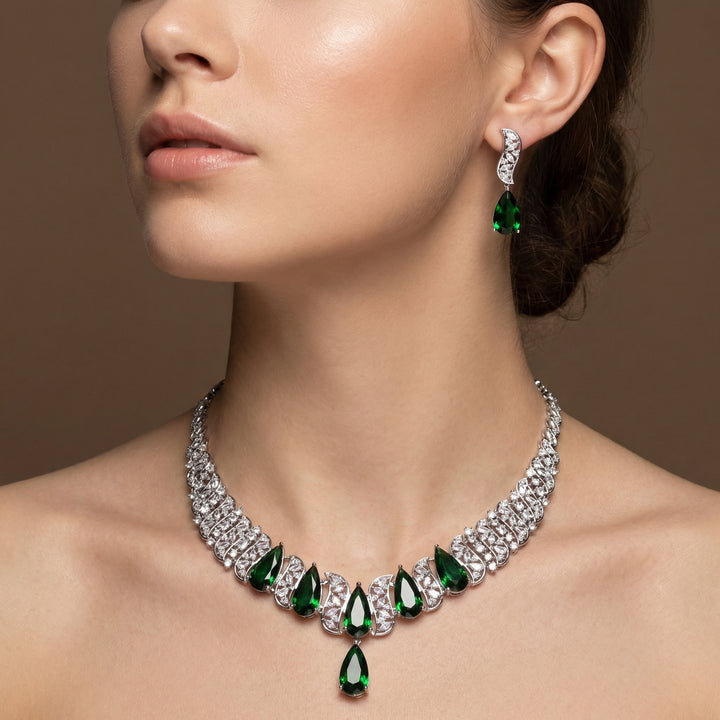 Lyra Necklace and Earrings Set
