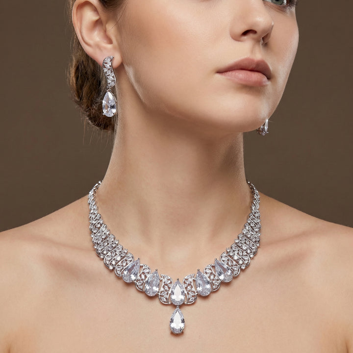 Lyra Necklace and Earrings Set