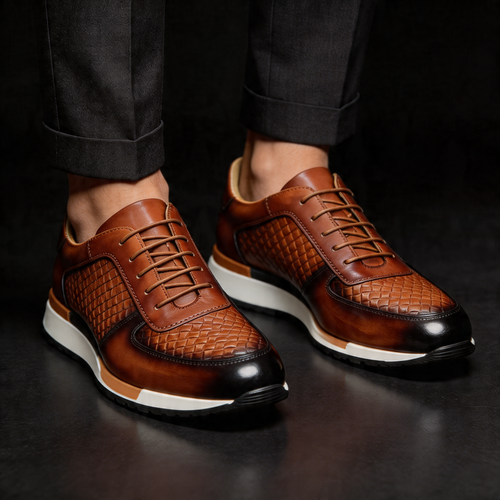 Clarence Trainer