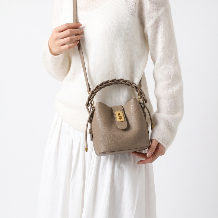Vasilisa Bag