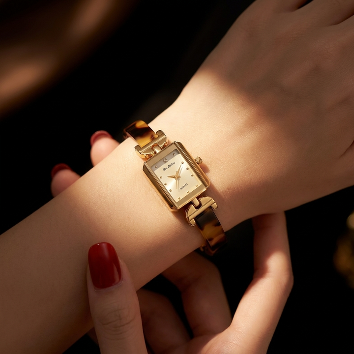 Zelle Watch