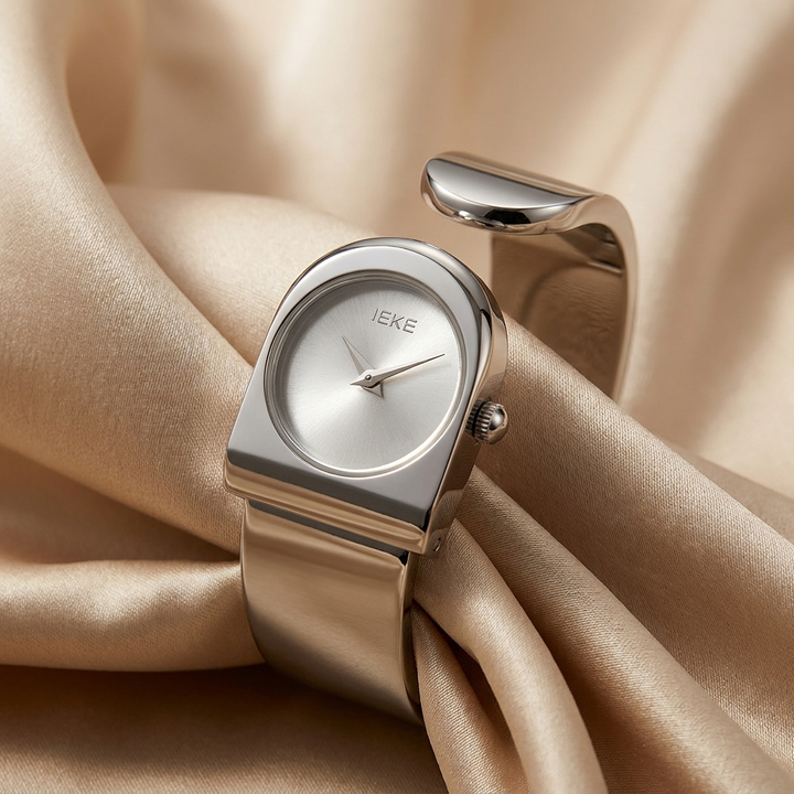 Reina Watch