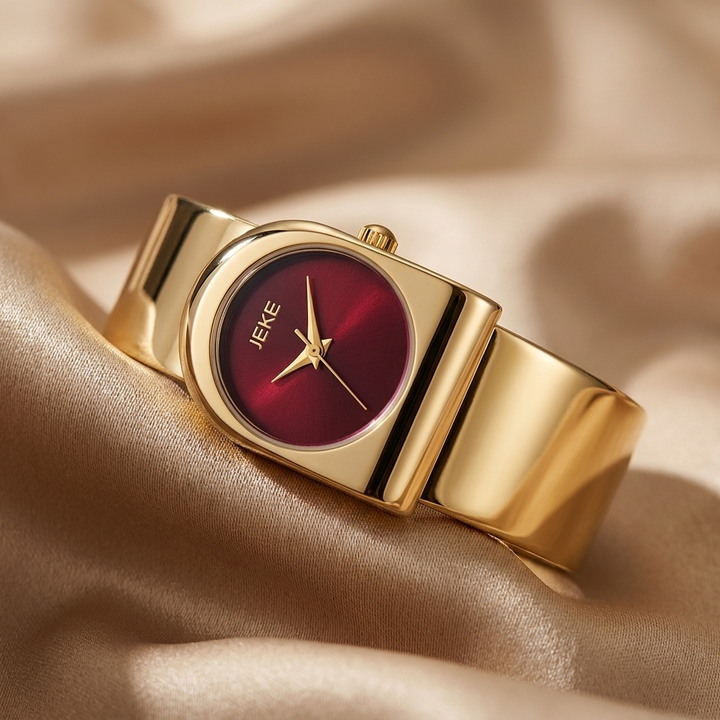 Reina Watch