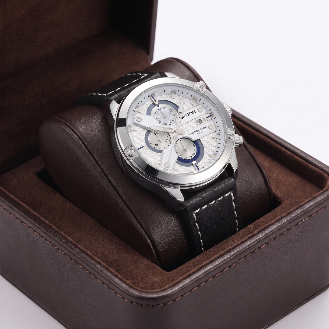 Ivoran Watch