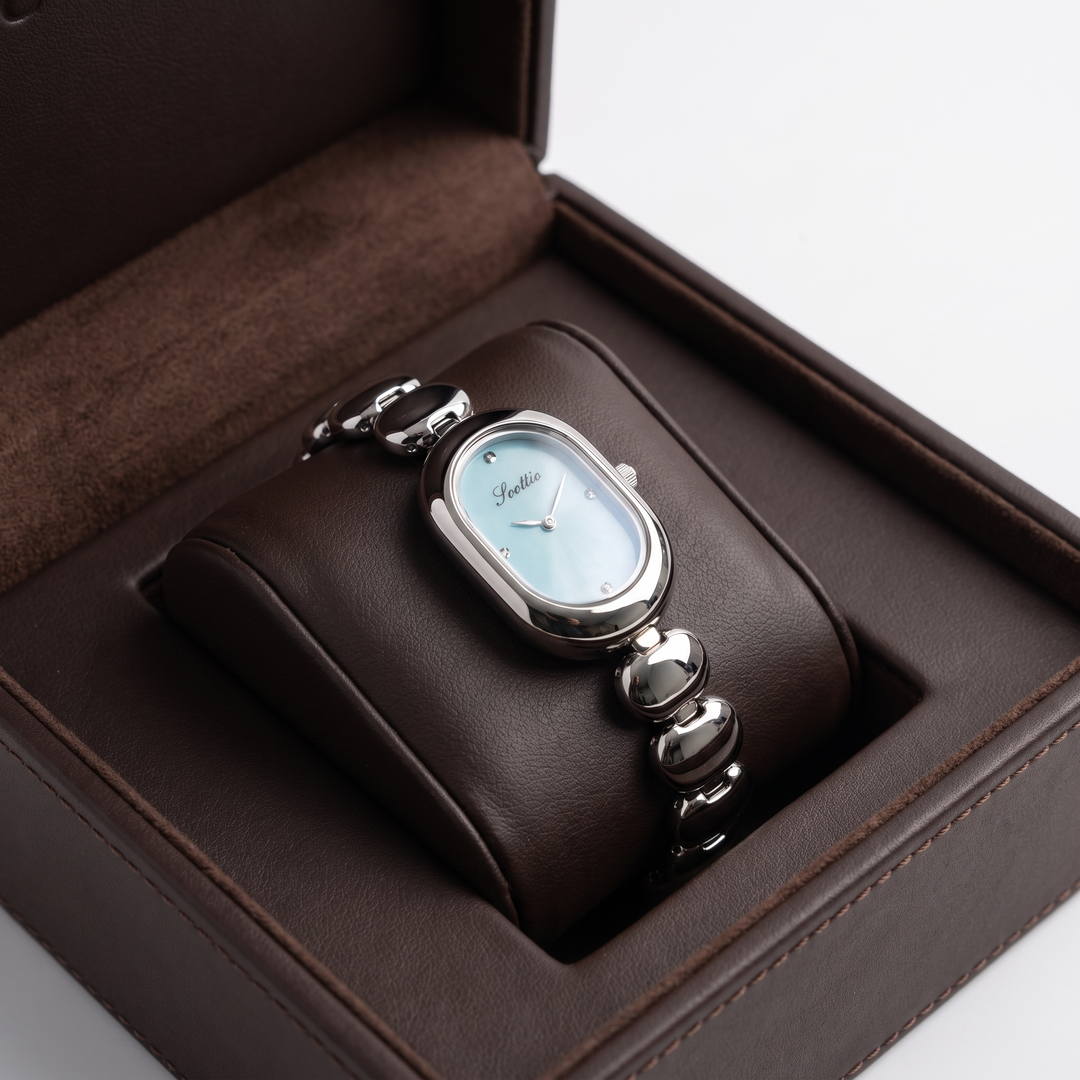 Lavinia Watch