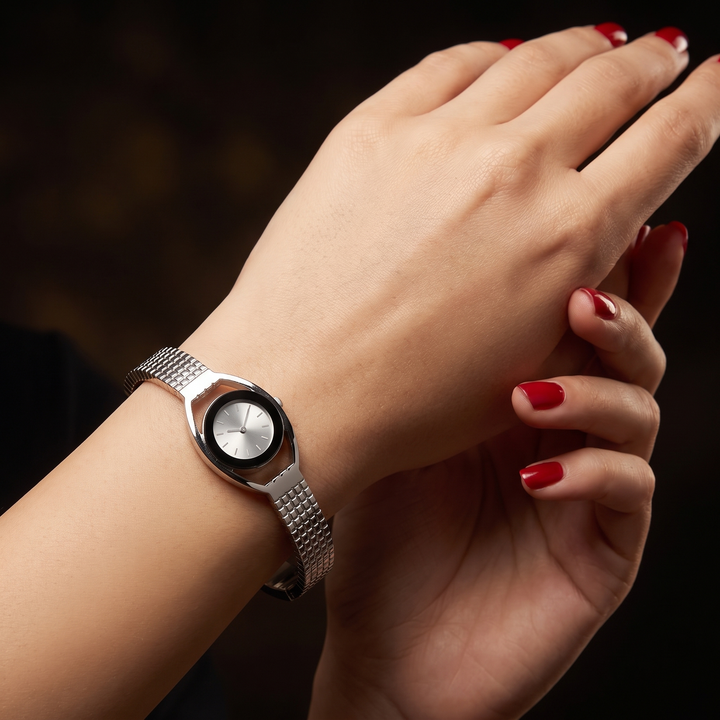 Nadia Watch